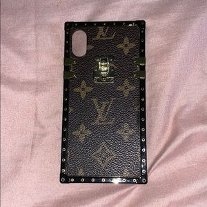 iPhone X trunk case